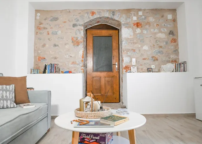 Nyaraló Kivotos Mani *